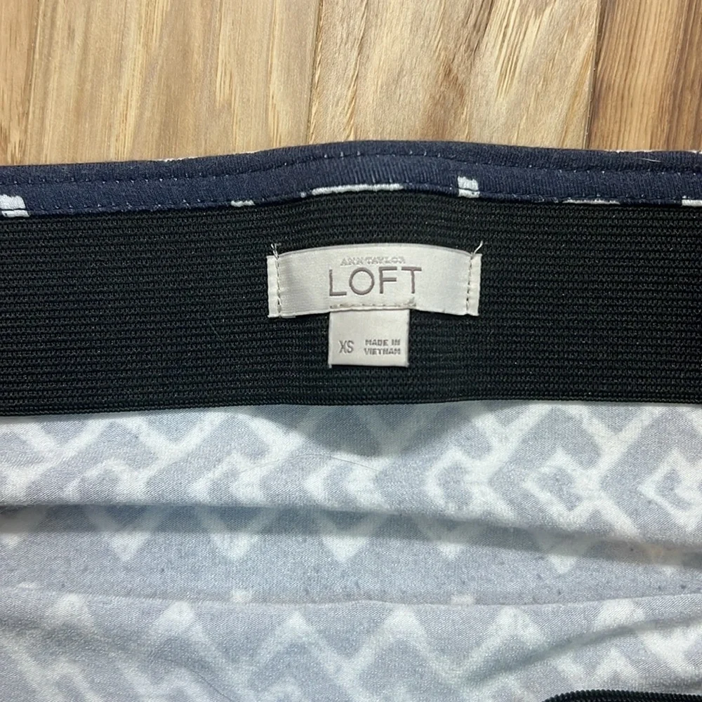 LOFT Blue and White Geometric Column Skirt - Picture 4 of 5